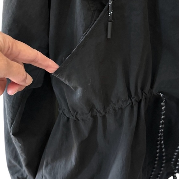 Calla Women’s Black Quarter Zipped Jacket! Large! - Picture 4 of 8